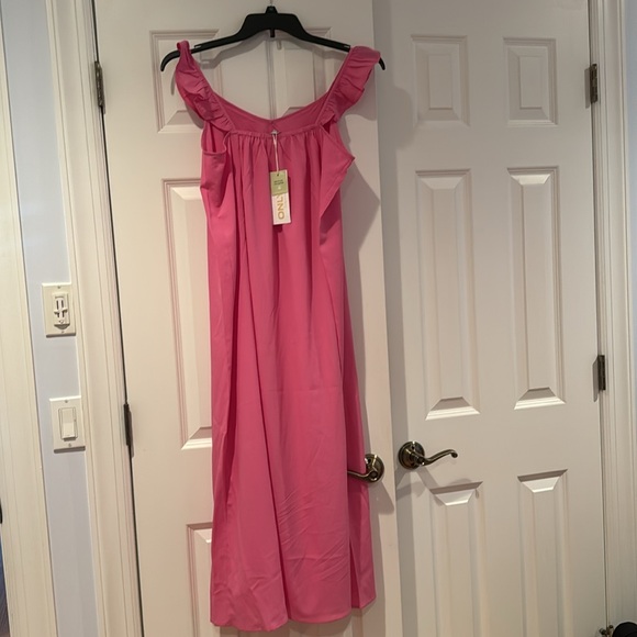 Ladies Pink Maxi Dress Lg NWT - Picture 2 of 3